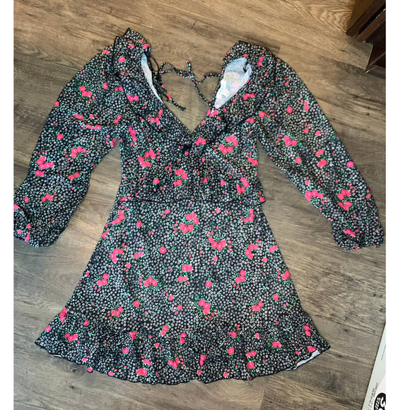 Topshop Women's Vneck Short Ruffled Dress NWT- 4 - Picture 1 of 3